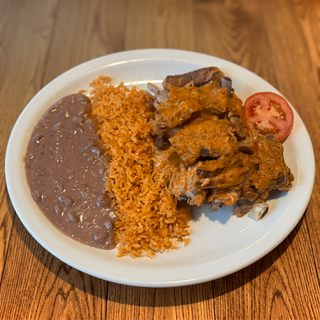 Costillas de Puerco (Pork Ribs in Sauce)